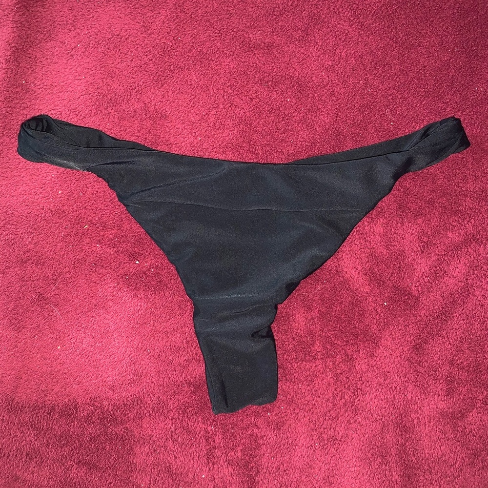 Sold. Benoa bottoms